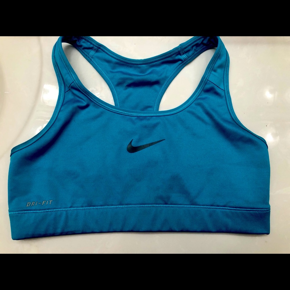 Nike dri-fit sports bra